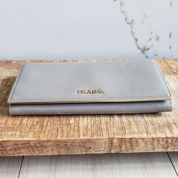 Prada Grey Saffiano Leather Continental Wallet Flap Bifold Gold Logo Long Italy - Picture 2 of 15